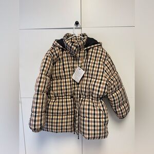 NWT. Topshop cinched waist detail puffer jacket with hood in gingham. Size 12.